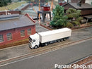spur (N) MAN TGX Zugmaschine & Schiebeplane Auflieger Modell